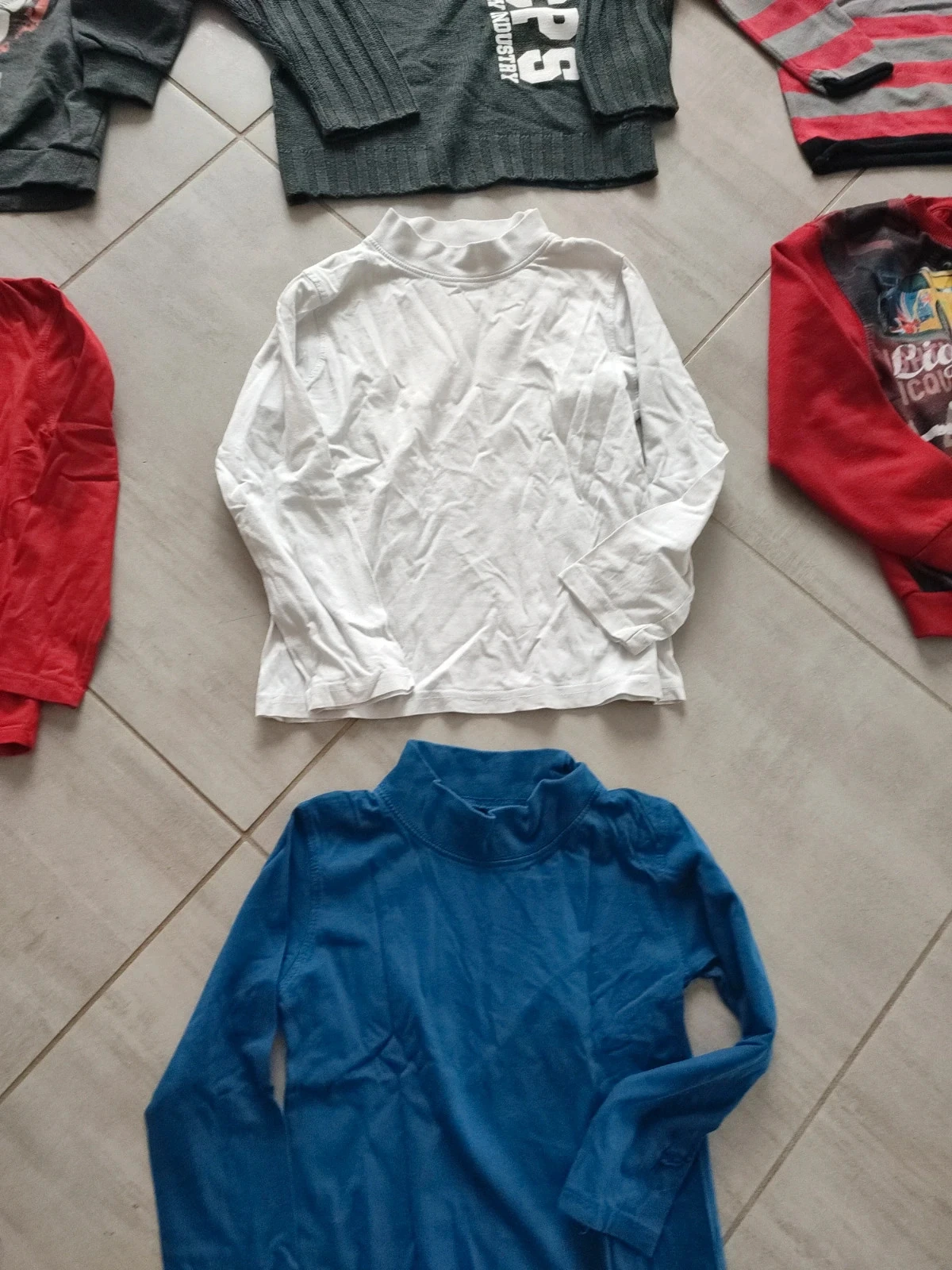 Lote de suéteres de 6 años – photo 3